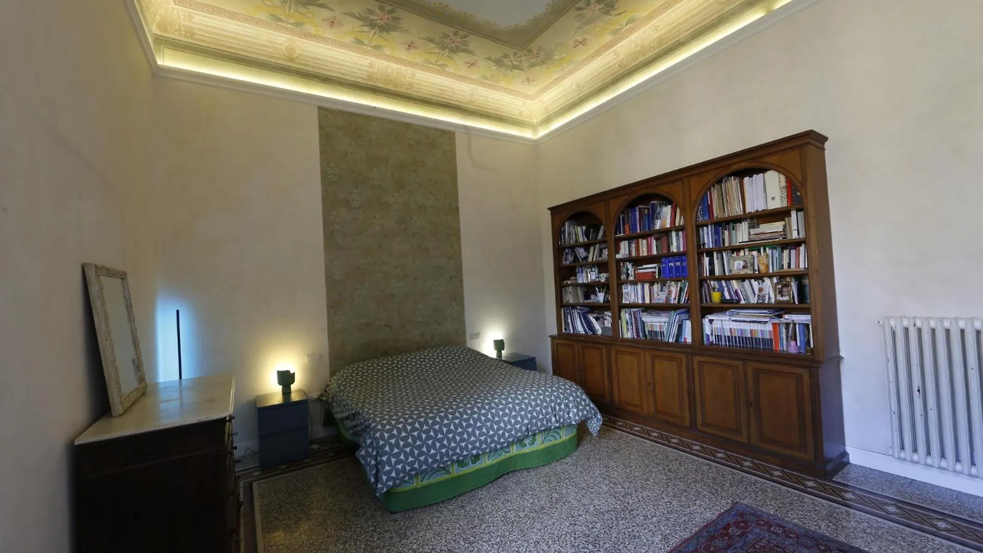 Charme Apartment Florence 0*,  Italy